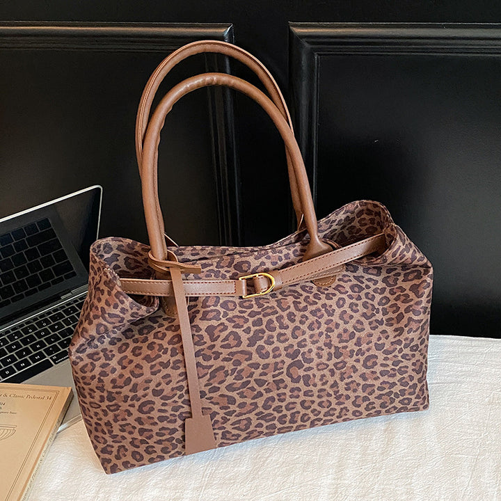 Leopard Print Handbag  1790616952