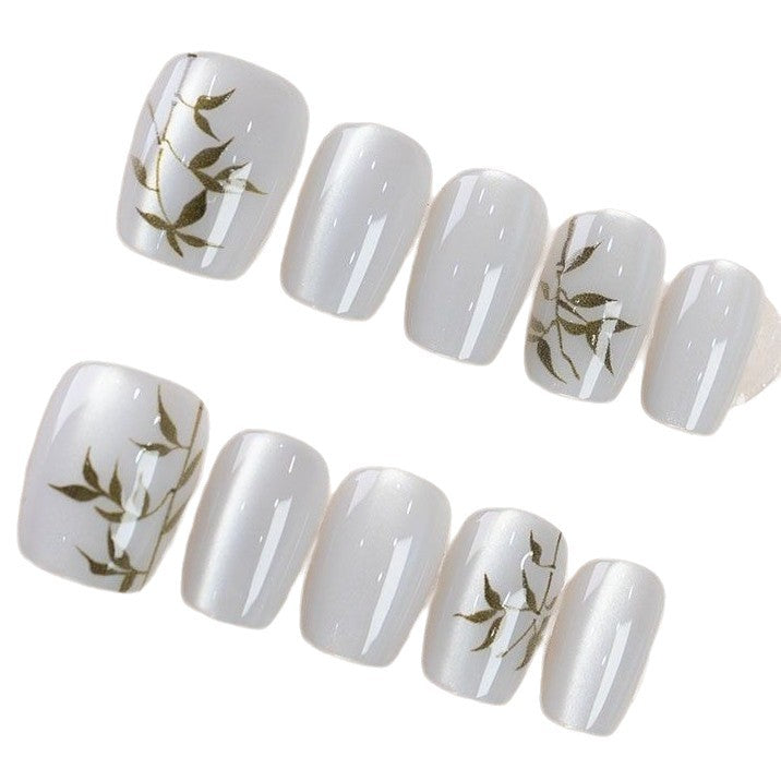 Elegant Floral Design Press-On Nails