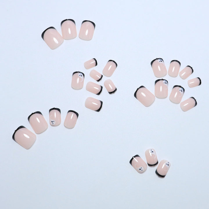 Artistic Ghost-Themed Press-On Nail Art Kalsten