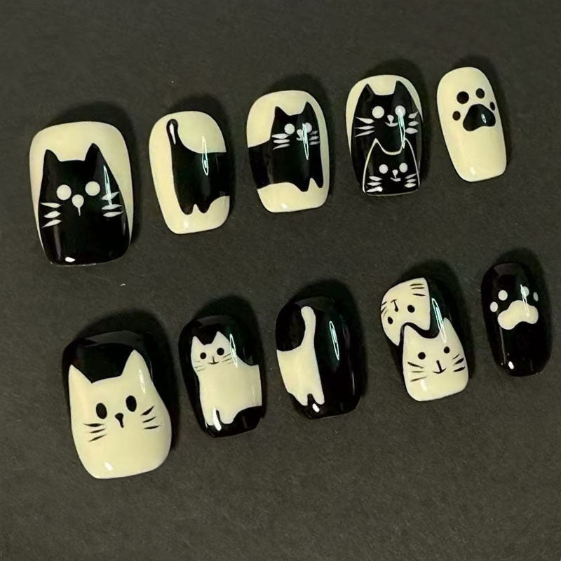 Playful Cat-Themed Press-On Nail Art Kalsten