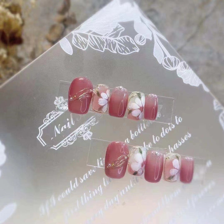 Artistic Floral Press-On Nail Set