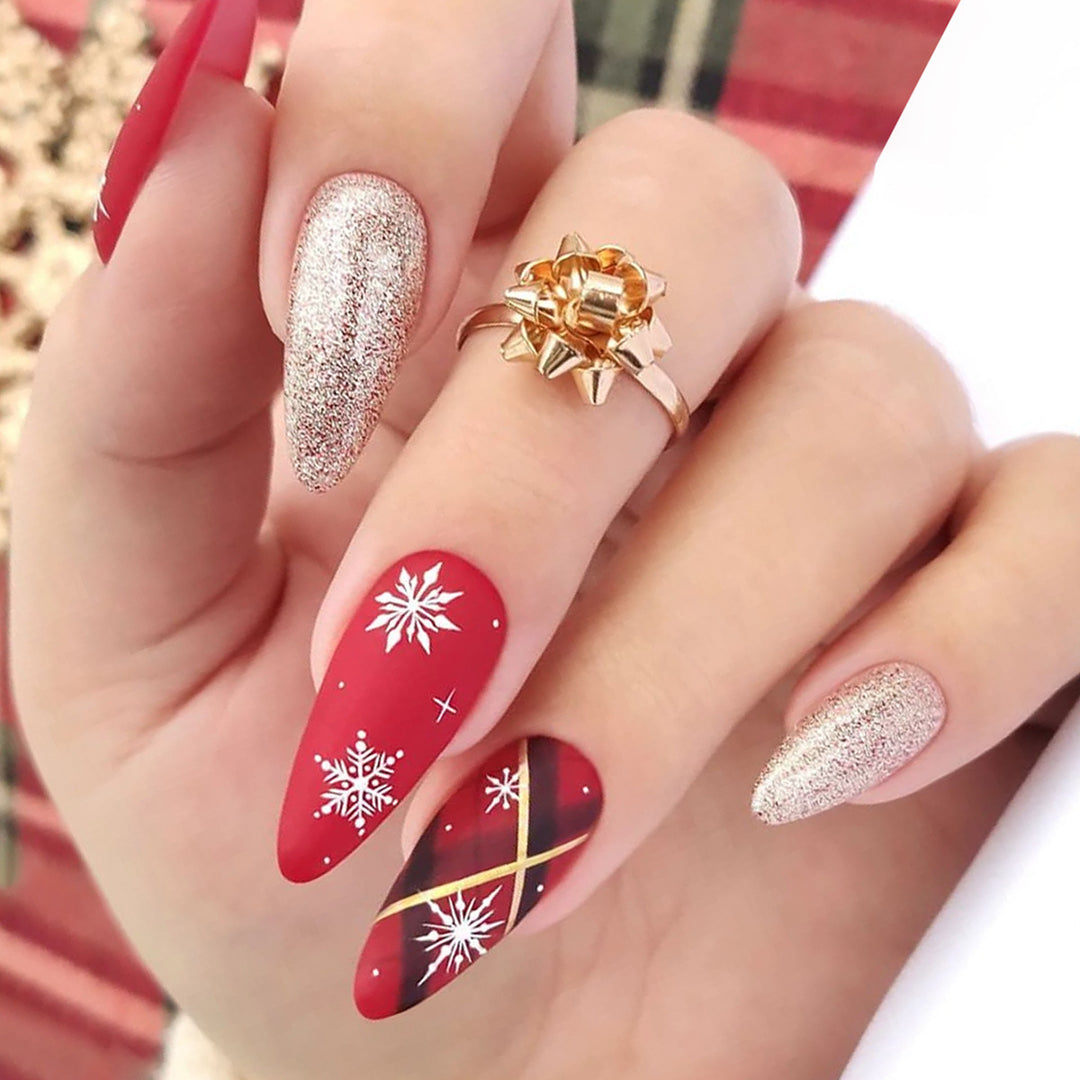 Festive Holiday-Themed Stiletto Nail Art Extensions Kalsten
