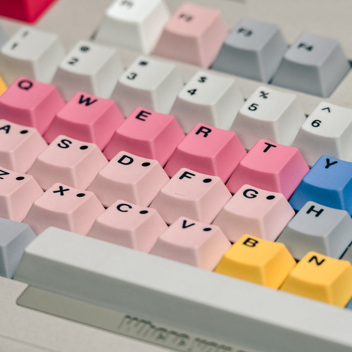 Vintage-Inspired Gaming Keyboard Kalsten