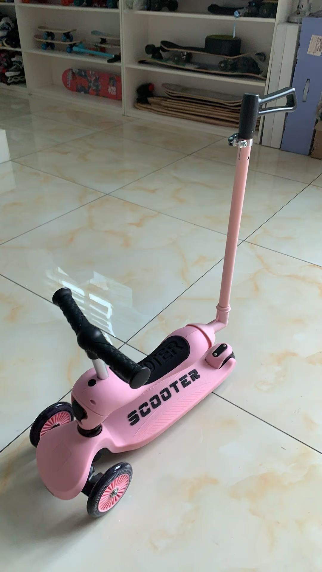 Versatile Three-Wheel Kick Scooter Kalsten