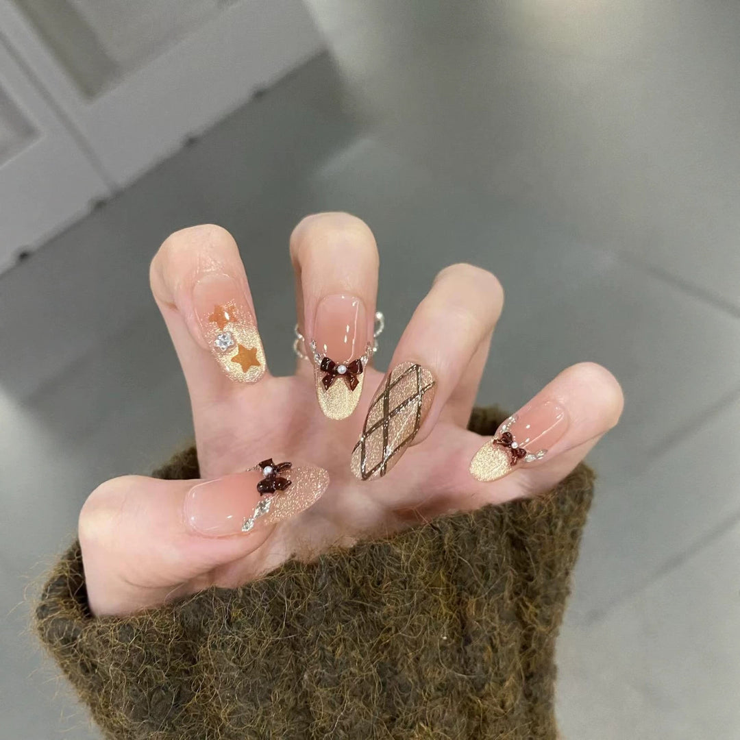 Decorative Press-On Nail Art Set