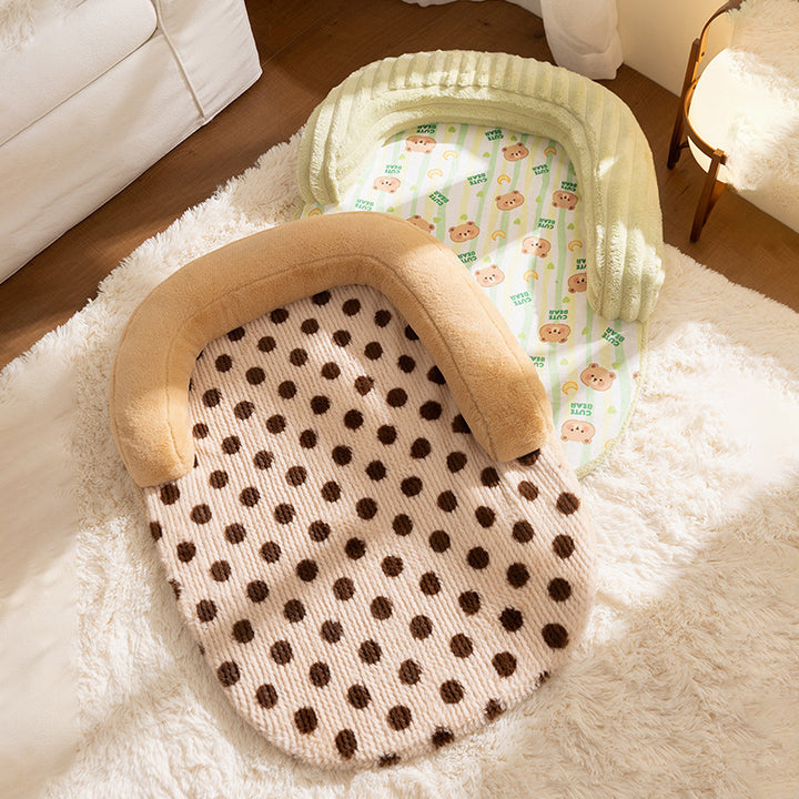Cozy Dot-Patterned Dog Bed