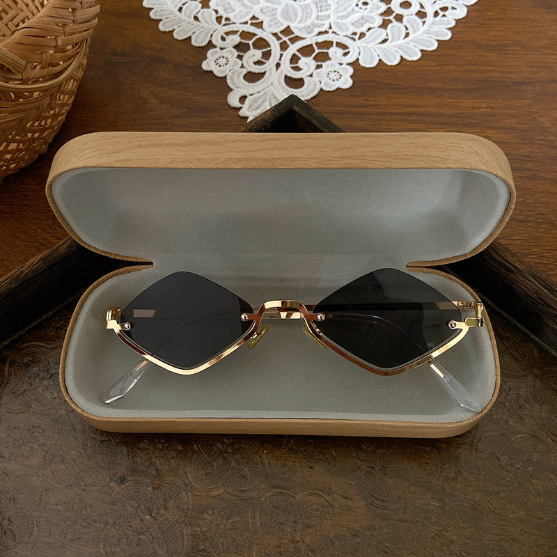 Fashionable Retro Sunglasses in Geometric Design Kalsten