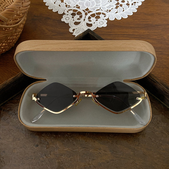 Fashionable Retro Sunglasses in Geometric Design Kalsten