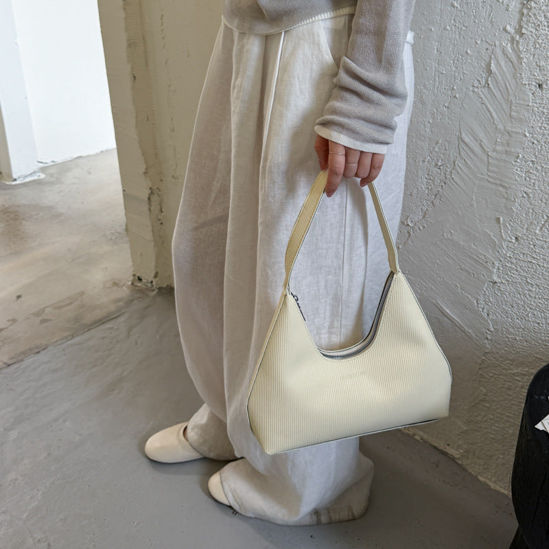 WoTextured Ribbed Hobo Handbag Kalsten