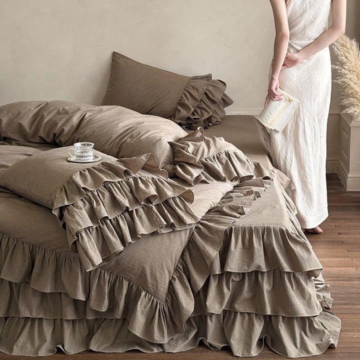 Ruffled linen bedding set with multi-layered frill and washed soft texture