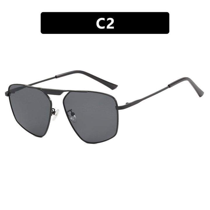 Women's sunglasses in a modern, geometric design with a sturdy metal frame Kalsten