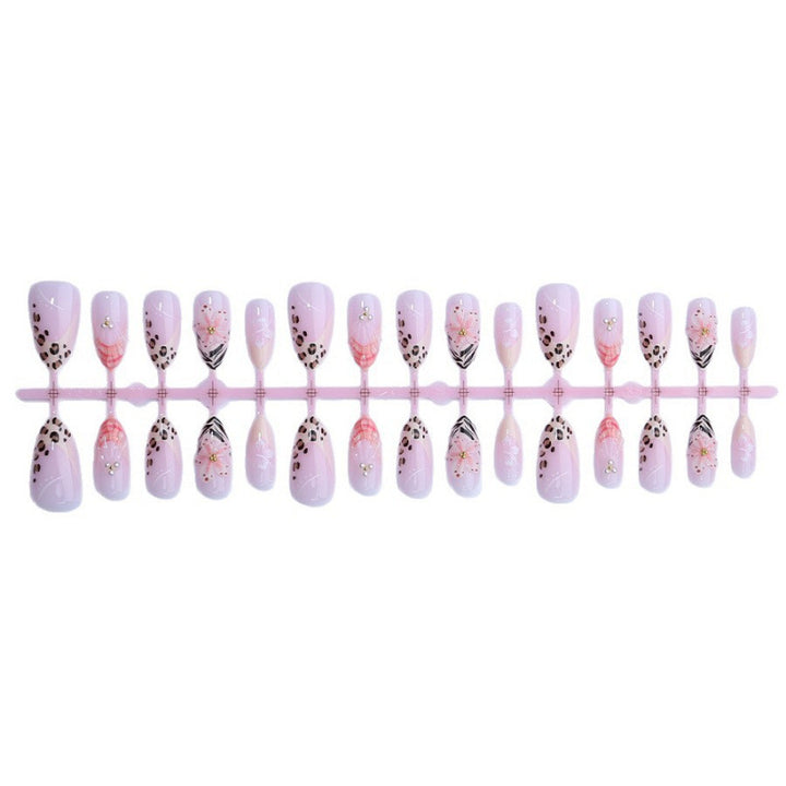 Artificial nail set with floral decorations and elegant patterns Kalsten