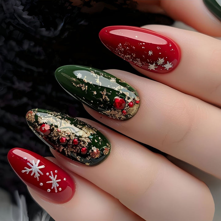 Festive artificial nails in Christmas design Kalsten