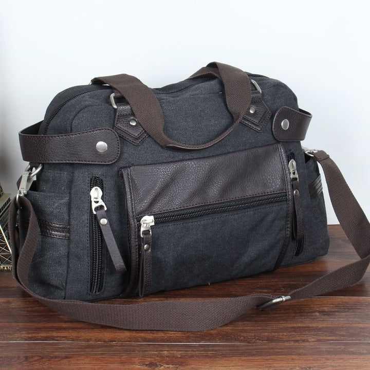 Shoulder bag with multiple compartments and comfortable carrying system Kalsten