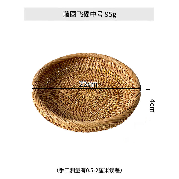 Ladies chic round basket made of natural willow material Kalsten