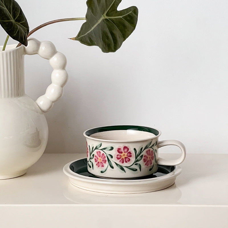 Ceramic cup set with saucer and modern floral print