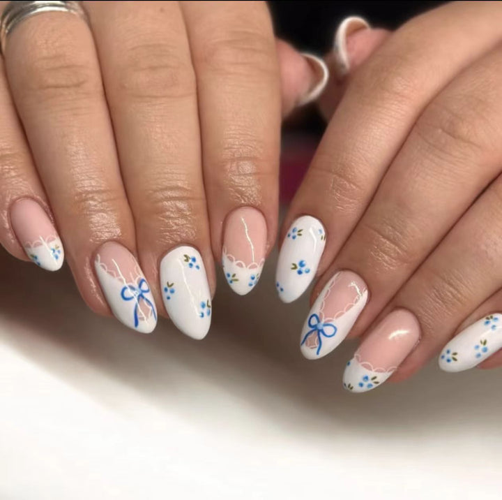 Artistic Floral-Themed Press-On Nails Kalsten
