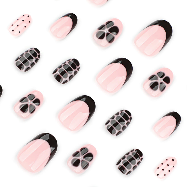 Artistic Nail Art in Creative Design Kalsten