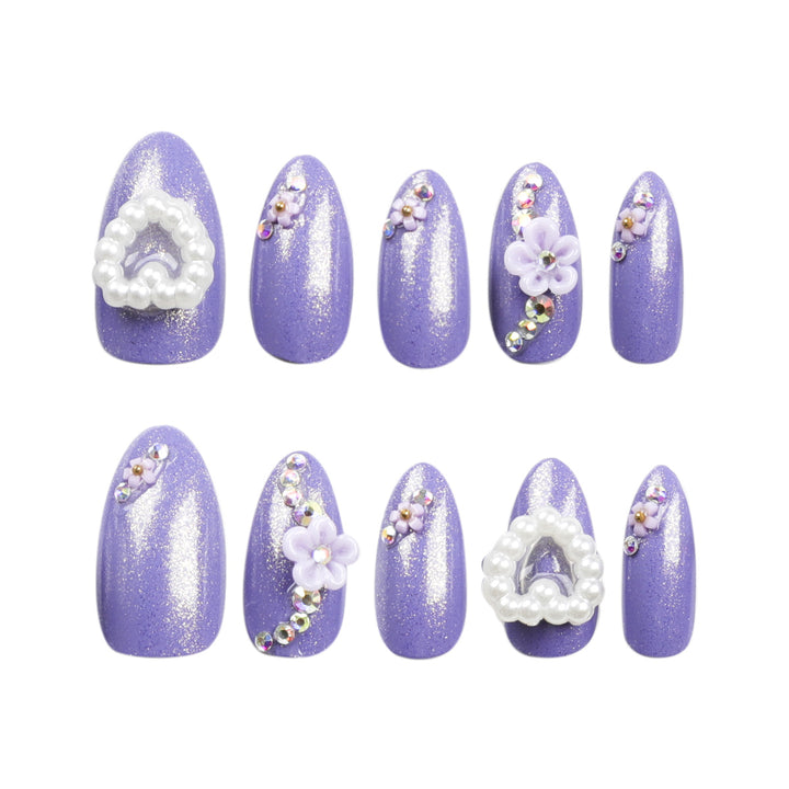 Artistic Nail Art with Floral Decorations Kalsten