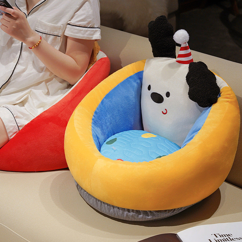 Ergonomic plush cuddle nest for small dogs and cats with raised edge and reversible pillow