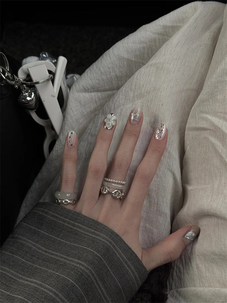 Artificial nails with decorative accents Kalsten