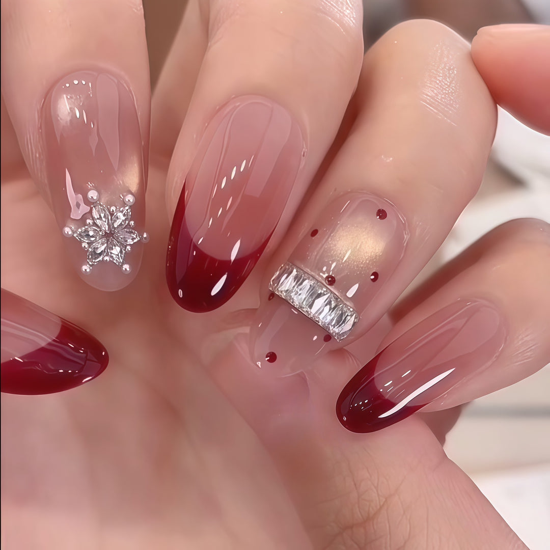 Artificial nails with festive design and rhinestone details Kalsten