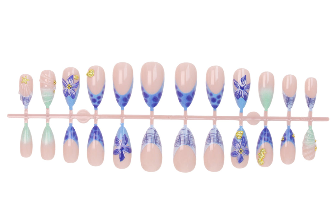 Nail art set with timeless flower designs and elegant accents Kalsten