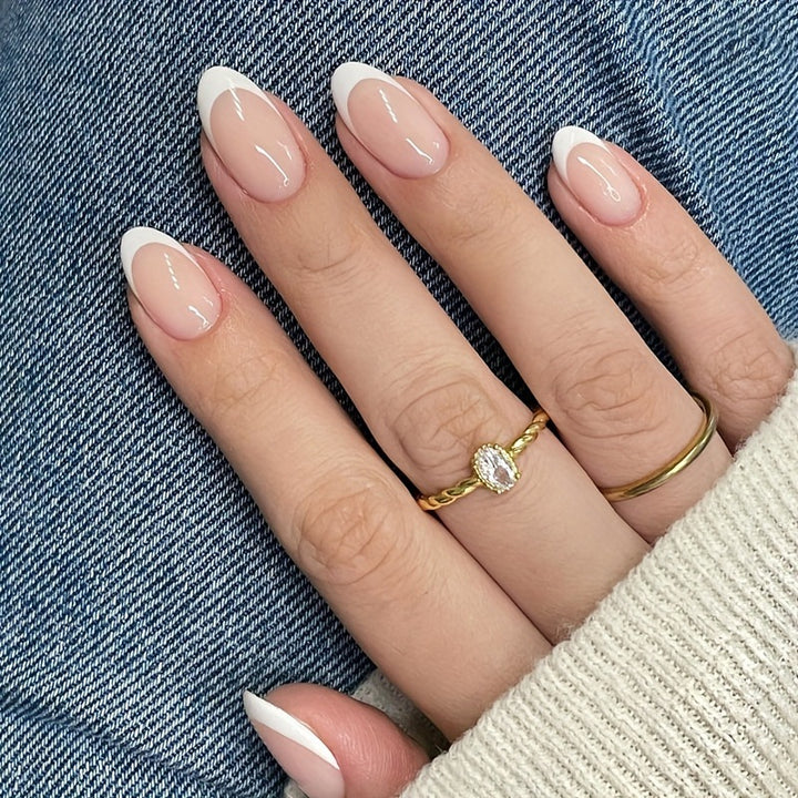 Nail art set with elegant French manicure Kalsten