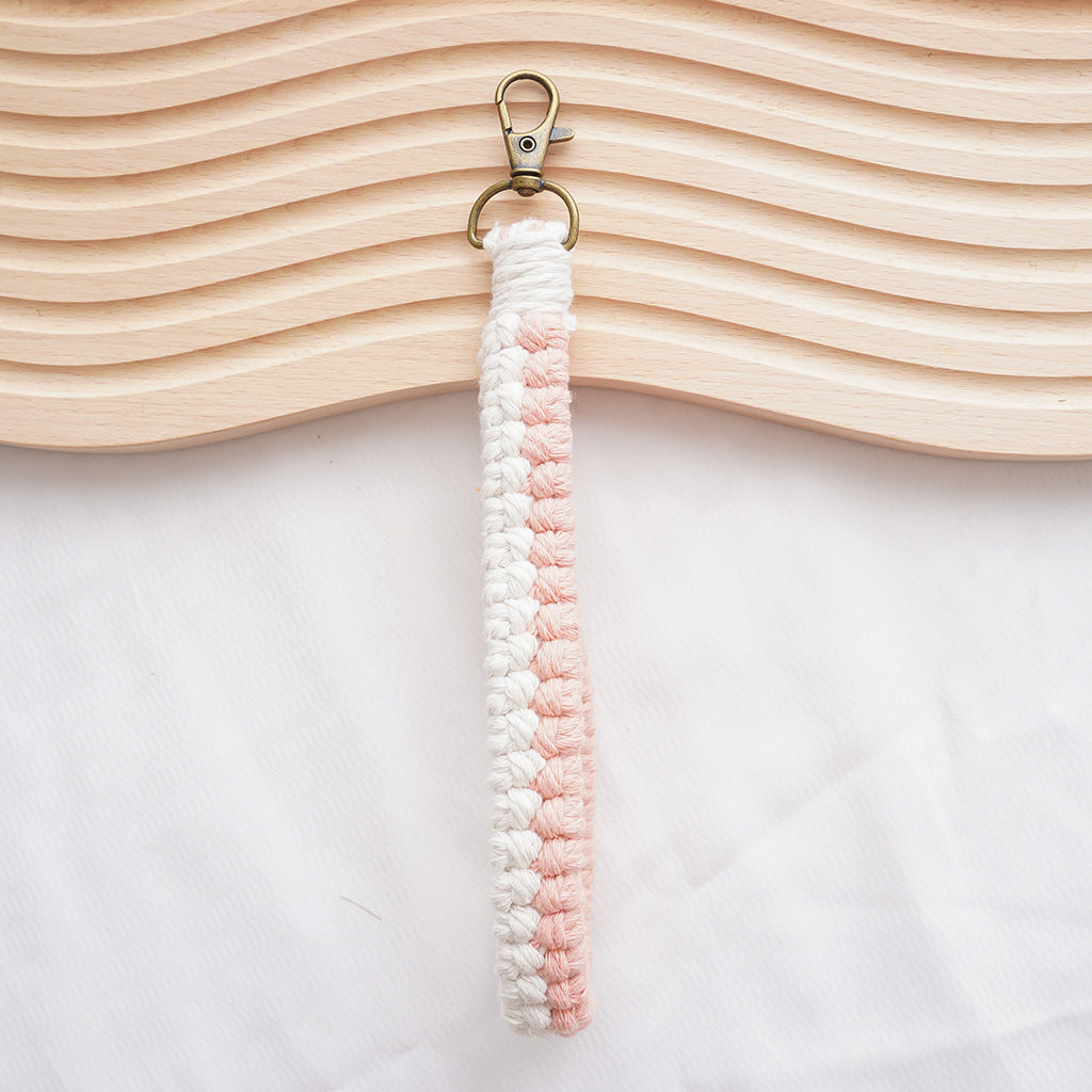 Macramé Keychain Holder Kalsten