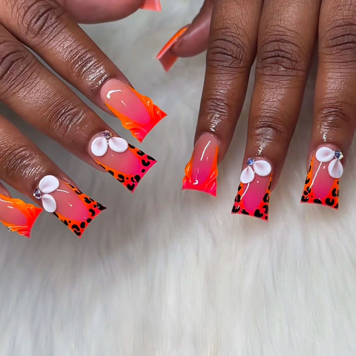 Artistic Floral Press-On Nails Kalsten