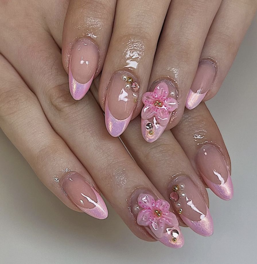 Press-On Nail Art Set with Floral Embellishments Kalsten