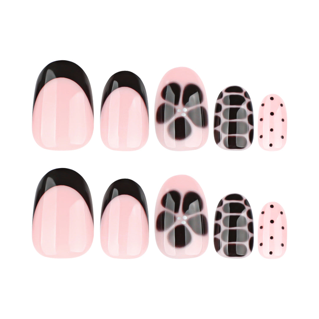 Artistic Nail Art in Creative Design Kalsten