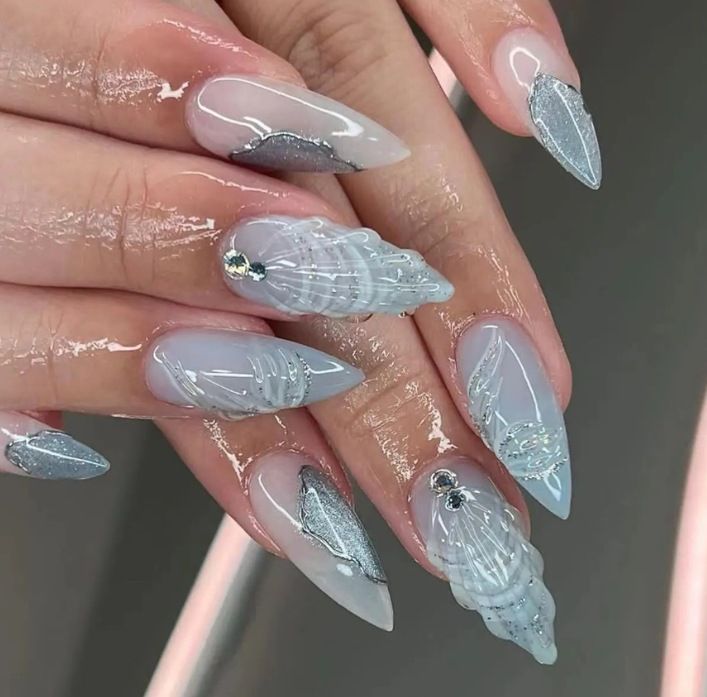 Glittering artificial nail creation Kalsten
