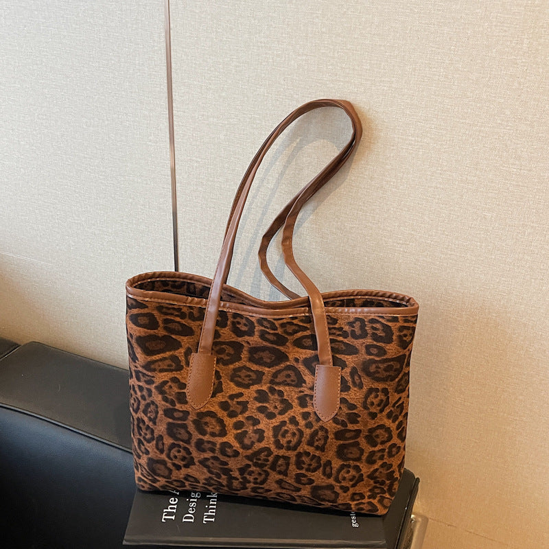 Stylish Animal Print Shoulder Tote Bag