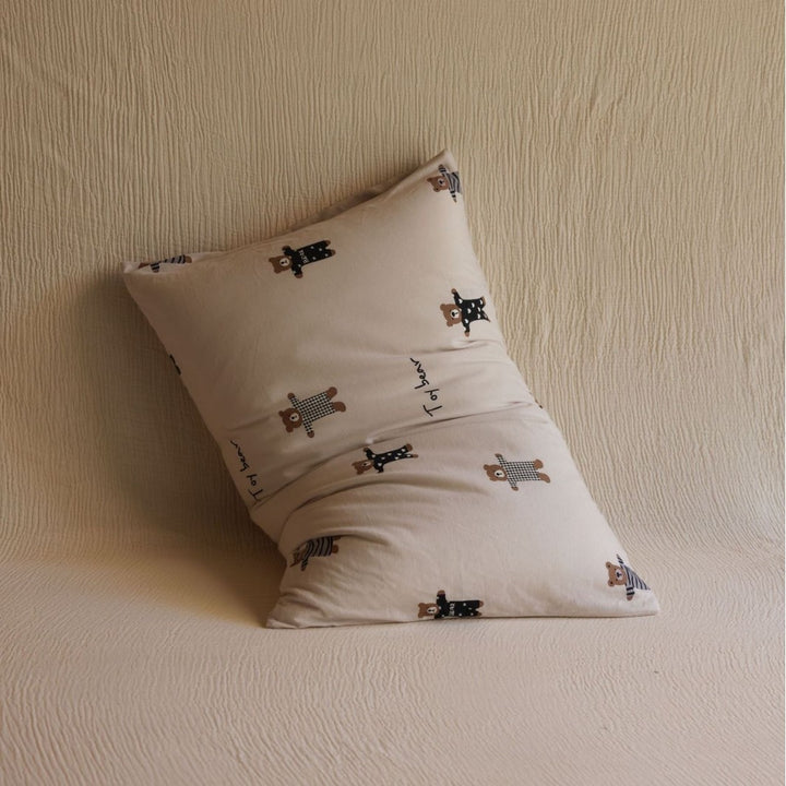 Children's pillowcase made of cotton percale with cute bear print