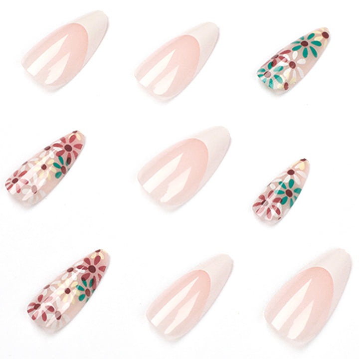 Artful nails with floral design Kalsten