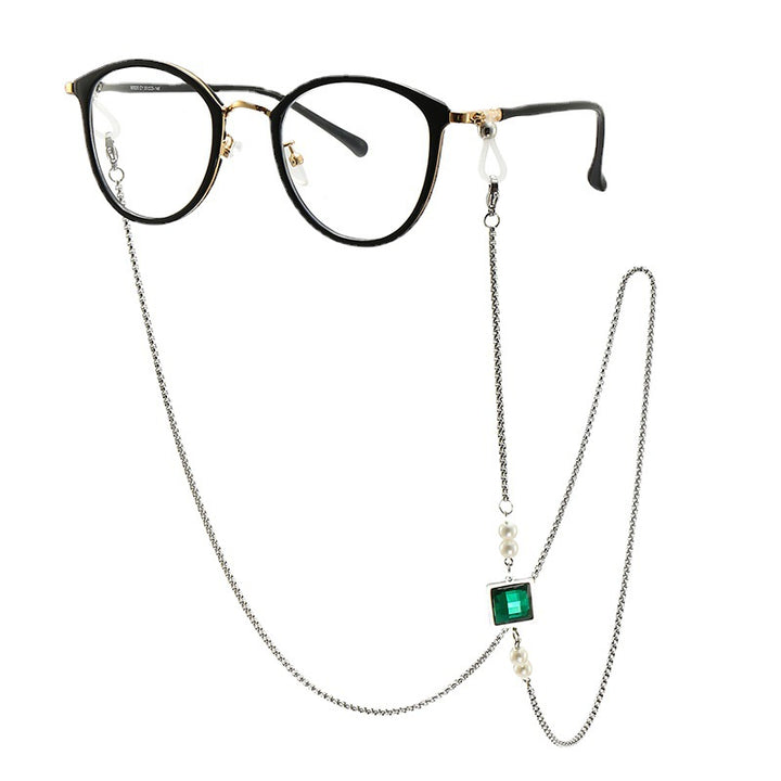 Fashionable Eyewear Chain Kalsten