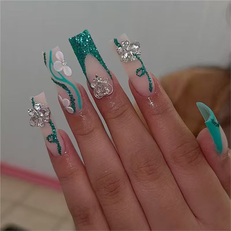Glamorous Glittery Nail Art Extensions Kalsten