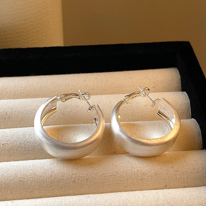 Elegant and Modern Creoles Made of High-Quality Metal Kalsten