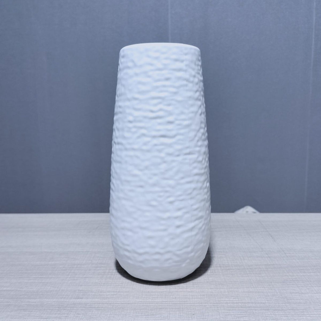 Textured Contemporary Ceramic Vase Kalsten