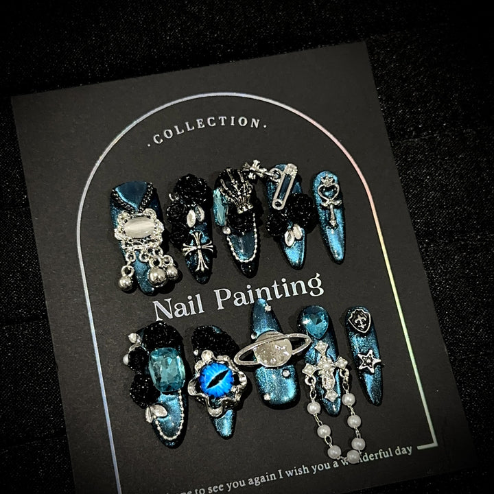 Artistic Themed Press-On Nail Art Set