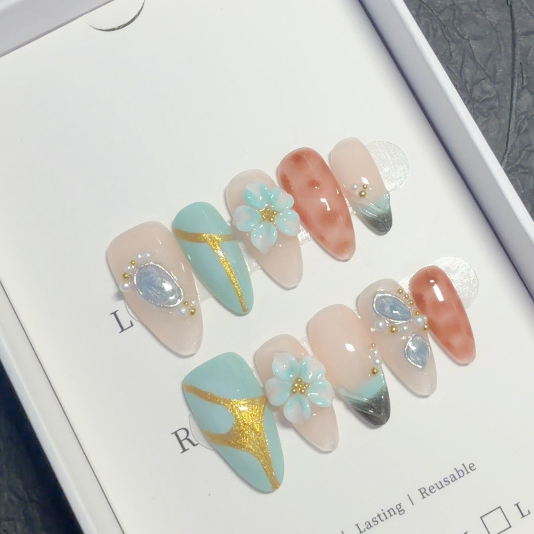 Decorative Floral 3D Press-On Nail Art Set