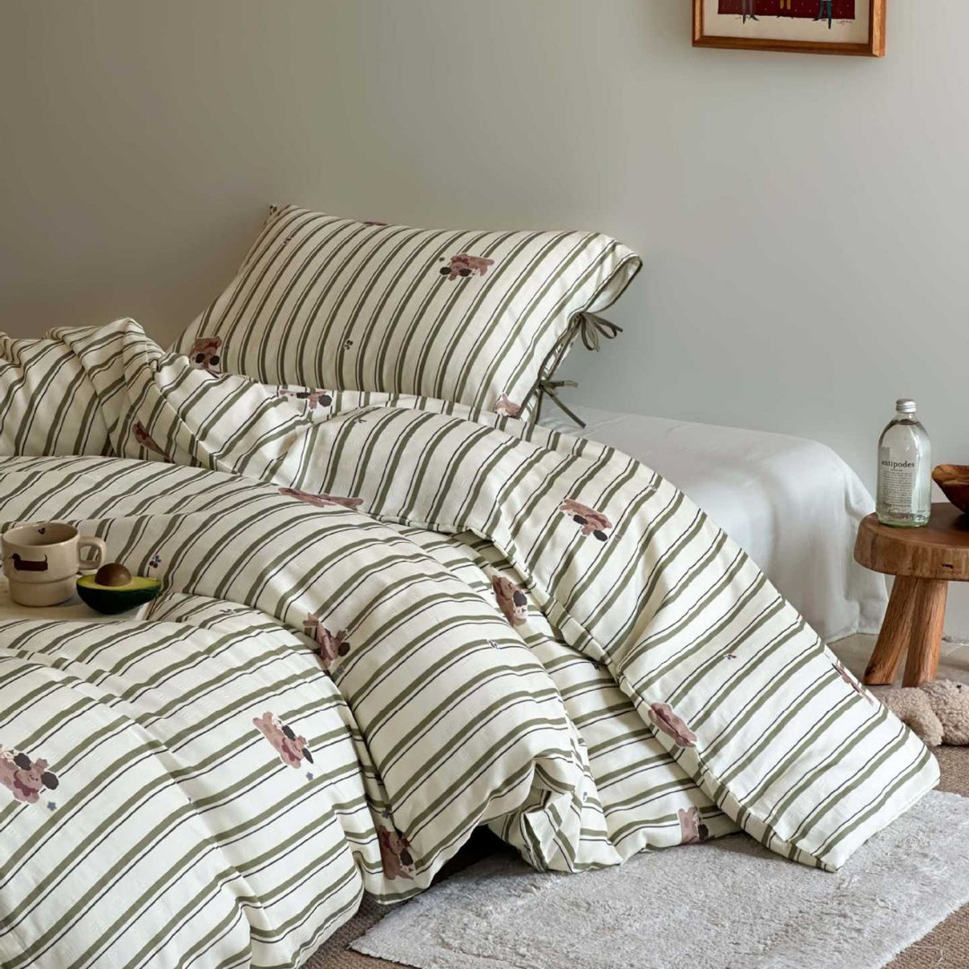 Cozy bedding set made of cotton percale with fine Vichy check and bow decoration