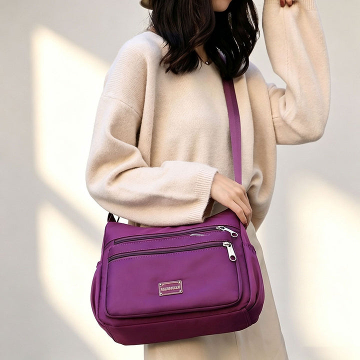 WoMulti-Pocket Crossbody Handbag