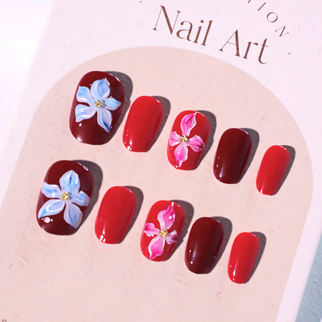 Artful Nail Art with Floral Motifs Kalsten