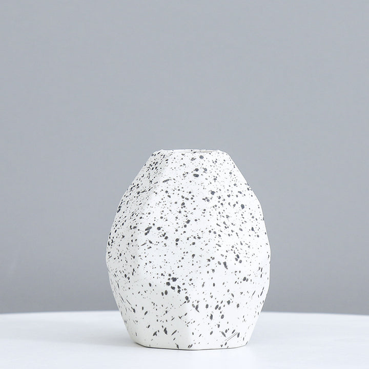 Geometric Decorative Ceramic Vase Kalsten
