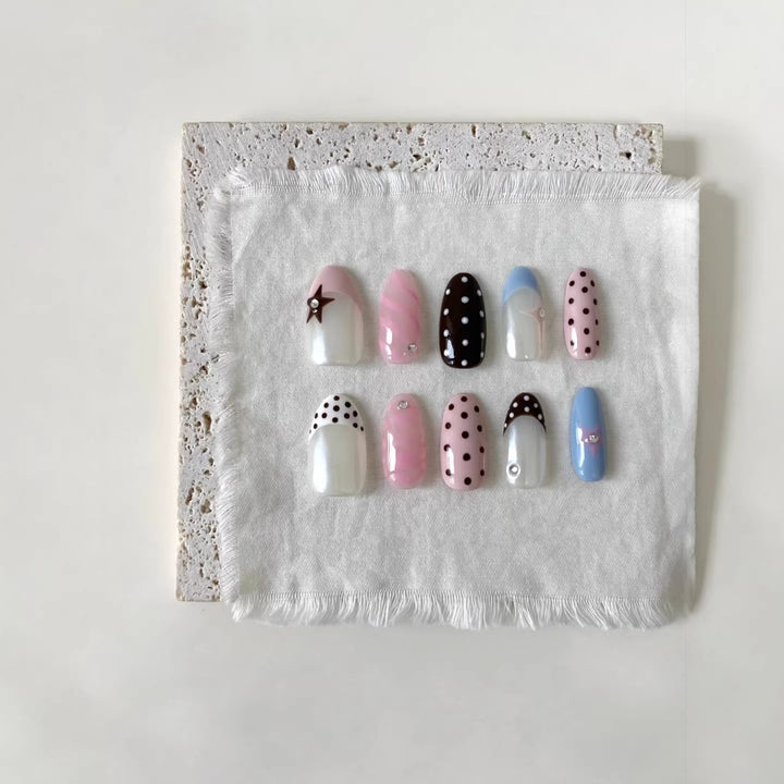 Creative Dotted Press-On Nail Art Set