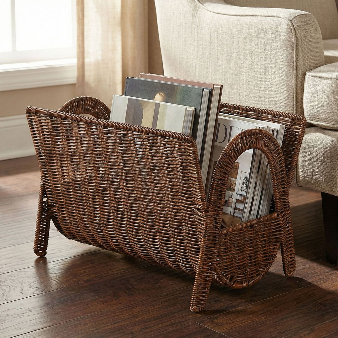 Stylish magazine holder made of woven material Kalsten
