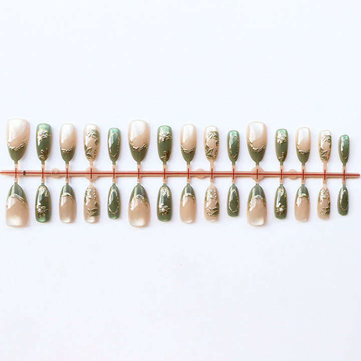 Floral Design Elegant Press-On Nail Set