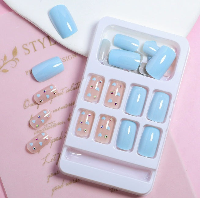 Heart-Patterned Decorative Acrylic Nail Art Kalsten